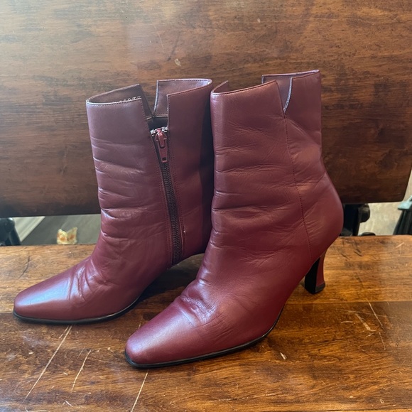 Karen Scott Red Leather Bianca Booties - Size 6 - Picture 1 of 6
